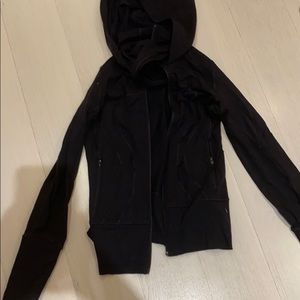 Black Lululemon running jacket
